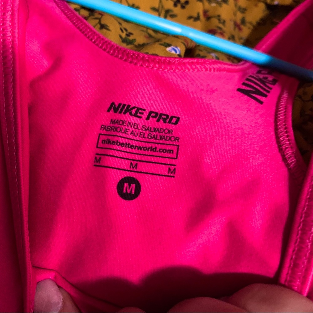 Nike Pro Razorback! - Picture 3 of 3